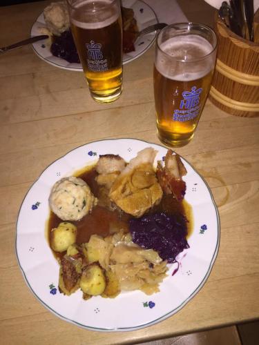 50485505_1969014813206556_450491792463233024_n